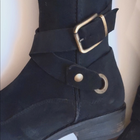 Cordani Stylish Black Suede Boots - Picture 3 of 6